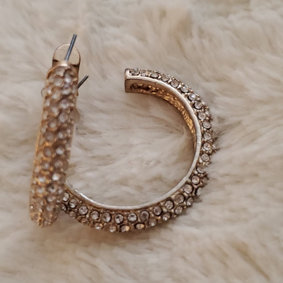 Vintage Cache Gold Rhinestone Earrings. - Picture 7 of 9